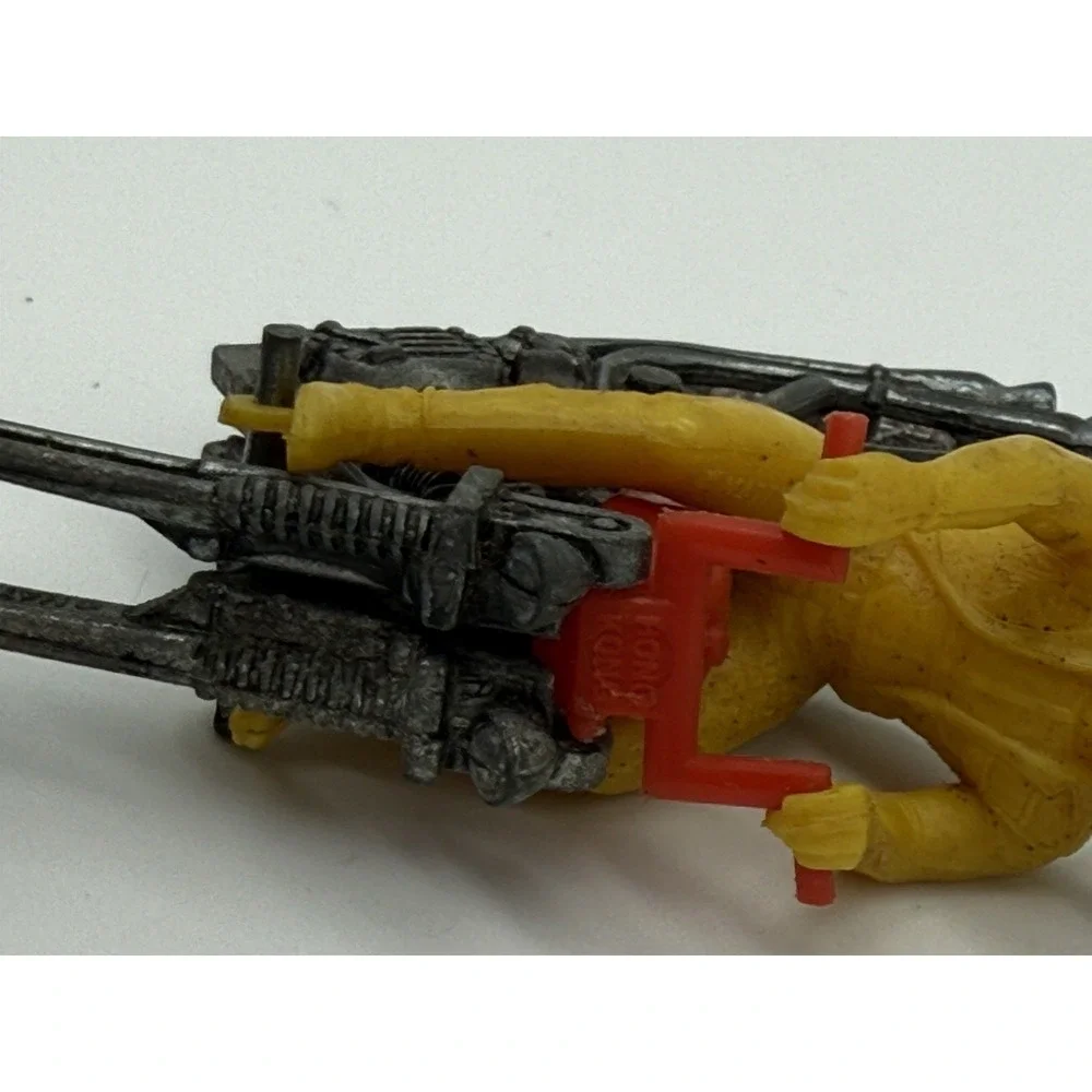 Hot Wheels Rrrumblers Mean Machine‎ Red/ Black W/ Yellow Rider w/Hat 1971